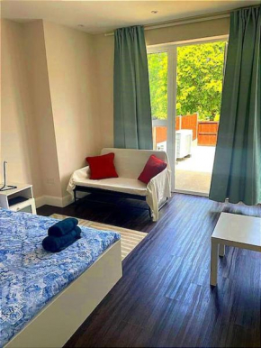 Ovidio's House - Peaceful flat with Terrace Relax